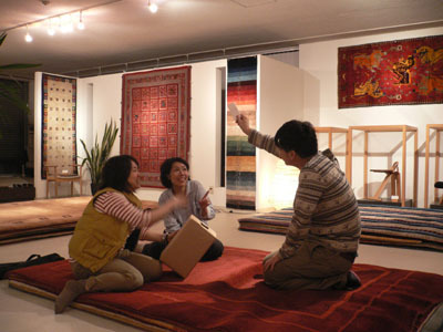 gabbe_111106_06.jpg